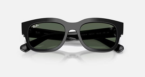 Ray-Ban Scuderia Ferrari Collection RB2228m 601/71 Lifestyle