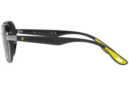 Ray-Ban Scuderia Ferrari RB3703M F03011 Lifestyle