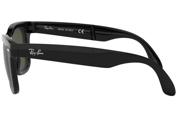 Ray-Ban Folding Wayfarer Classic RB4105 601 Lifestyle